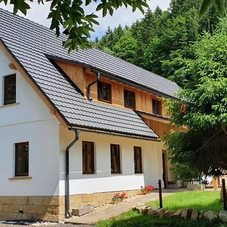 Kamenny Vrch Adrspach Landhaus *